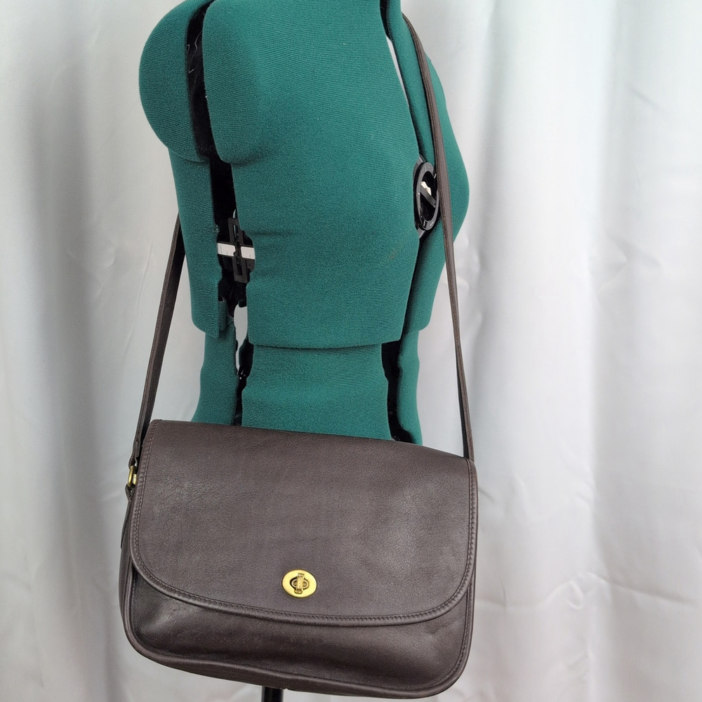 Coach Brown Leather Crossbody Shoulder Bag with Gold Turnlock